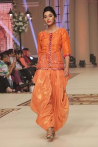 Hajra Hayat Telenor Bridal Couture Week  Collection