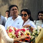 Shraddha Khanna, Vinod Khanna's only daughter, and eldest son Rahul Khanna, right