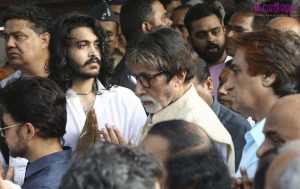 Amitabh Bachchan and Sakshi Khanna